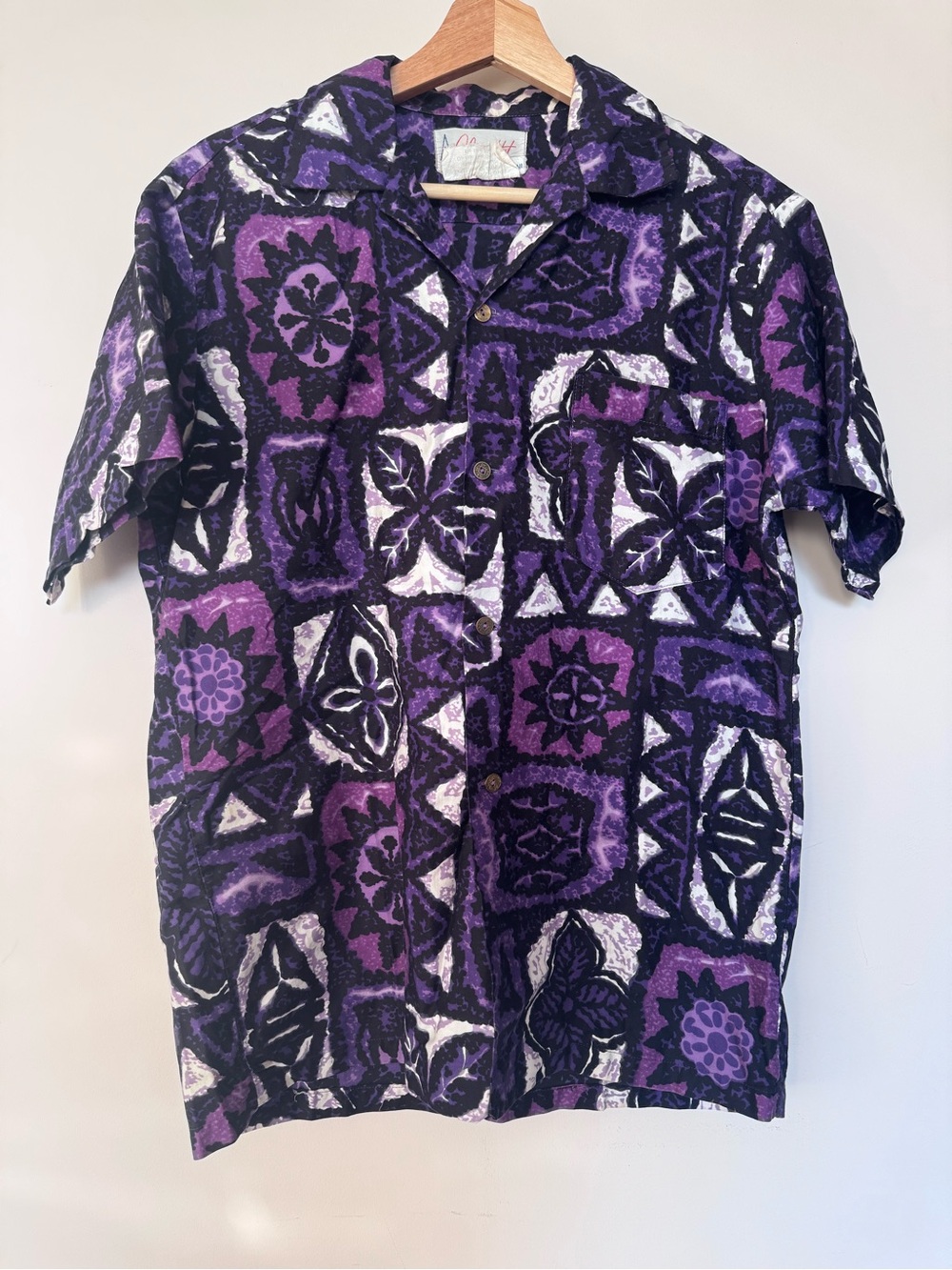 Alpine Hut Purple Patterned Hawaiian Short-Sleeve Button-Down Shirt